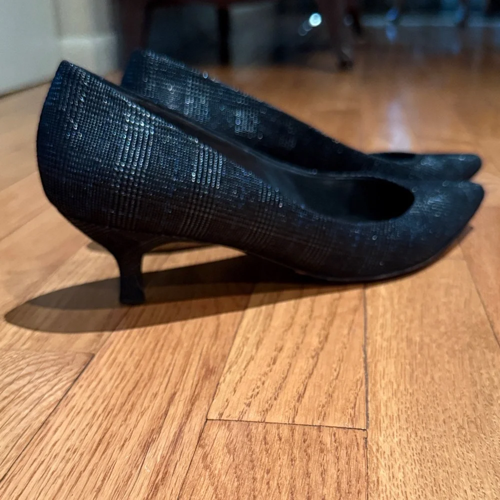 Stuart Weitzman Black Textured Heels - Picture 3 of 3